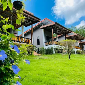 Phurin Thara Resort