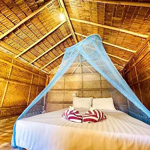 Check In Lanta Resort